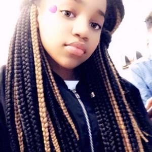 Meet your Posher, Amyracle